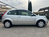 Usata Ford Fiesta 80 CV (58 kW) 2008 Grigio Utilitaria