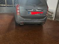 Usata Mahindra XUV500 140 CV (102 kW) 2017 Grigio SUV