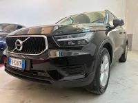 Usata Volvo XC40 Momentum 150 CV (110 kW) 2018 Nero SUV