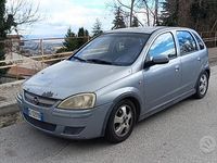 Usata Opel Corsa Enjoy 69 CV (50 kW) 2004 Grigio Utilitaria