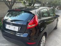 Usata Ford Fiesta 96 CV (70 kW) 2011 Nero Utilitaria