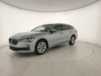 Nuova Skoda Superb Style 150 CV (110 kW) 2026 Argento pebble metallizzato Station wagon