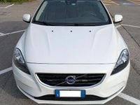 Usata Volvo V40 Kinetic 114 CV (83 kW) 2015 Bianco Berlina