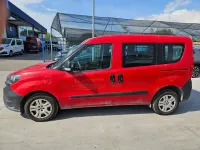 Usata Fiat Doblò Easy 90 CV (66 kW) 2022 Rosso Monovolume
