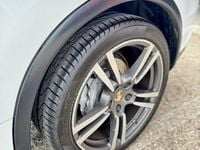 Usata Porsche Cayenne 239 CV (175 kW) 2013 Bianco SUV