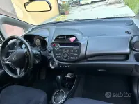 Usata Honda Jazz Elegance 90 CV (66 kW) 2011 Bianco Utilitaria