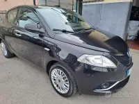 Usata Lancia Ypsilon 69 CV (50 kW) 2015 Nero Utilitaria
