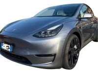 Usata Tesla Model Y Performance 392 kW (534 CV) 2024 Grigio scuro SUV