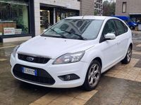 Usata Ford Focus Titanium 109 CV (80 kW) 2010 Bianco Berlina