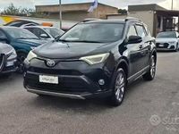 Usata Toyota RAV4 Lounge 143 CV (105 kW) 2017 Nero SUV