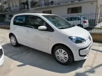 Usata VW up! Move 68 CV (50 kW) 2013 Bianco Utilitaria