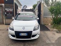 Usata Renault Scénic III Dynamique 110 CV (80 kW) 2010 Bianco Monovolume