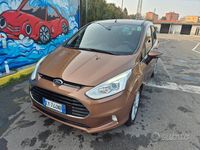 Usado Ford B-MAX Titanium 105 CV (77 kW) 2015 Marrón Monovolumen