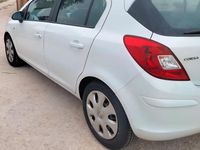 Usata Opel Corsa 90 CV (66 kW) 2011 Bianco Berlina