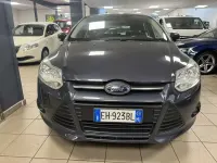 Usata Ford Focus 125 CV (91 kW) 2011 Grigio Berlina