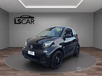 Usata Smart ForTwo Cabrio Passion 90 CV (66 kW) 2017 Nero Cabrio