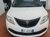 Usata Lancia Ypsilon Silver 69 CV (50 kW) 2021 Bianco Utilitaria