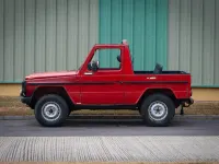 Usata Mercedes 240 87 CV (63 kW) 1979 Rosso SUV