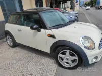 Usata Mini Cooper D Pepper 109 CV (80 kW) 2007 Beige Utilitaria