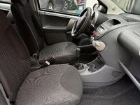 Usata Toyota Aygo 68 CV (50 kW) 2010 Grigio Utilitaria
