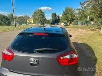 Usata Kia Rio 90 CV (66 kW) 2015 Grigio Berlina