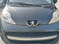 Usata Peugeot 107 68 CV (50 kW) 2011 Nero Utilitaria