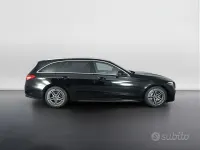 Usata Mercedes 220 Advanced 197 CV (144 kW) 2024 Grigio Station wagon