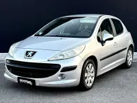 Usata Peugeot 207 68 CV (50 kW) 2006 Argento Berlina