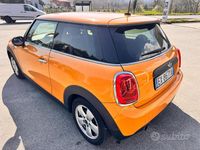 Usata Mini ONE 75 CV (55 kW) 2014 Arancione Utilitaria