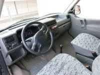 Usata VW Caravelle 102 CV (75 kW) 1998 Verde Furgone