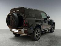 Usata Land Rover Defender SE Dynamic 200 CV (147 kW) 2026 Santorini black SUV