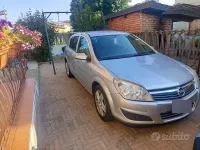 Usata Opel Astra 115 CV (84 kW) 2010 Grigio Berlina