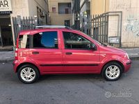 Usata Fiat Panda Emotion 75 CV (55 kW) 2011 Rosso Utilitaria