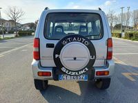 Usata Suzuki Jimny 86 CV (63 kW) 2006 Argento SUV