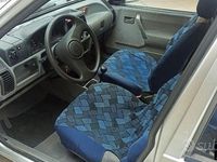 Usata Opel Corsa 54 CV (39 kW) 1990 Grigio Berlina