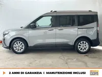 Usata Ford Tourneo Courier Titanium 126 CV (92 kW) 2024 Solar silver  Monovolume