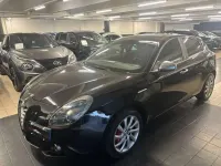 Usata Alfa Romeo Giulietta Exclusive 174 CV (127 kW) 2016 Nero Utilitaria