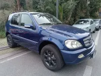 Begagnad Mercedes ML270 163 HK (119 kW) 2002 Blå SUV