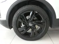 Usata VW T-Roc Sportline 150 CV (110 kW) 2025 Bianco SUV