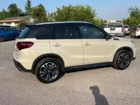Usata Suzuki Vitara 140 CV (102 kW) 2019 Beige SUV