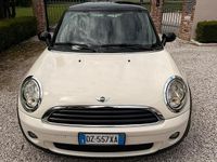 Usata Mini Cooper Coupé 88 CV (64 kW) 2010 Bianco Coupé