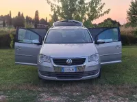 Usata VW Touran Trendline 150 CV (110 kW) 2009 Argento Monovolume