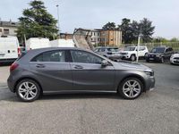 Usata Mercedes A180 109 CV (80 kW) 2015 Grigio Berlina