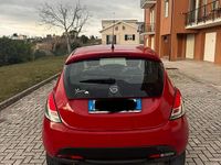 Usata Lancia Ypsilon 85 CV (62 kW) 2015 Rosso Utilitaria