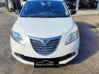 Usata Lancia Ypsilon Gold 69 CV (50 kW) 2015 Bianco Utilitaria