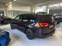 Usata Chrysler Pacifica Limited 287 CV (211 kW) 2018 Grigio SUV