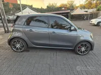 Usata Smart ForFour Brabus 109 CV (80 kW) 2017 Grigio Utilitaria