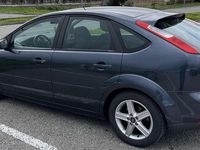 Usata Ford Focus 116 CV (85 kW) 2006 Grigio Berlina