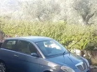 Usata Lancia Ypsilon 69 CV (50 kW) 2004 Bluazzurro Utilitaria
