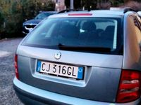 Usata Skoda Fabia 101 CV (74 kW) 2003 Blu Station wagon